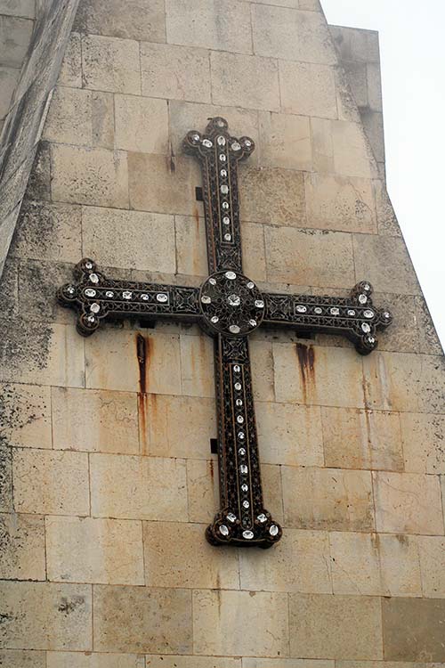 Monumento al Sagrado Corazón de Jesús en el monte Naranco en Oviedo