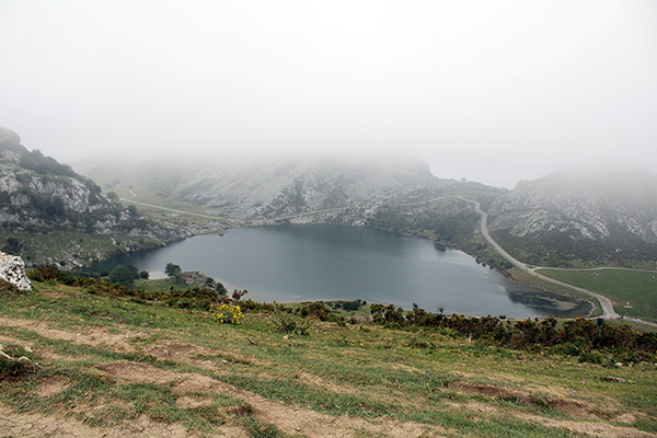 Lago Enol en Covadonga en Asturias