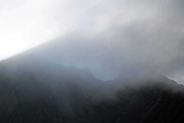 Niebla en la montaña asturiana