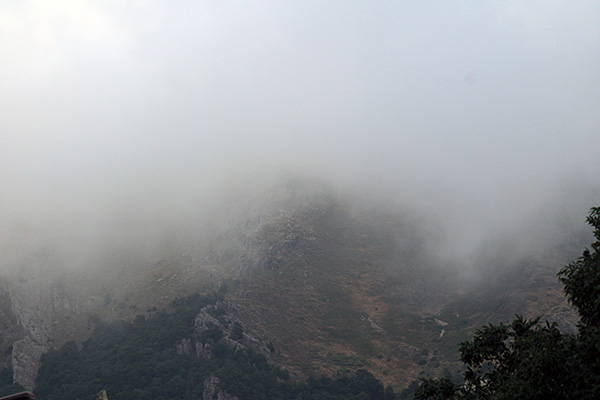 Niebla en la montaña asturiana