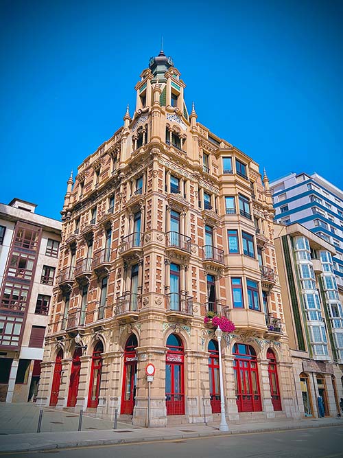 Edificio Varsovia en Gijón