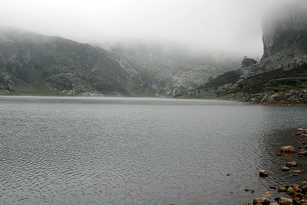 Lago La Ercina en Covadonga en Asturias