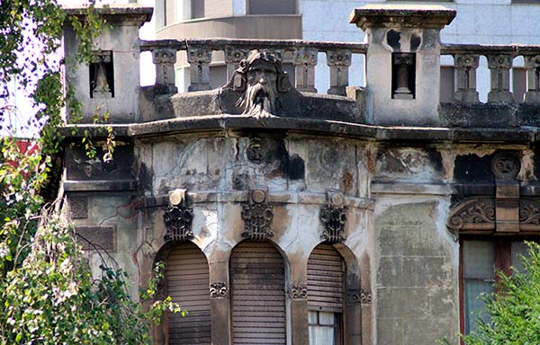 Palacete de Ladislao Menéndez en la plaza de Europa de Gijón