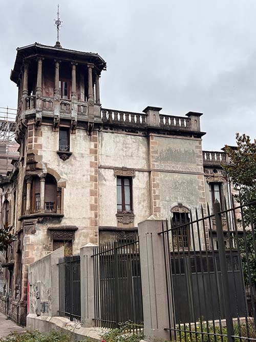 Palacete de Ladislao Menéndez en la plaza de Europa de Gijón