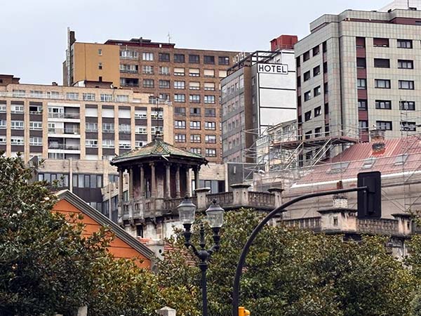 Palacete de Ladislao Menéndez en la plaza de Europa de Gijón