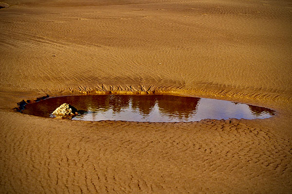 Charco en una playa de Asturias