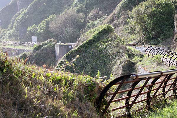 Senda entre Xivares y Perlora en Asturias