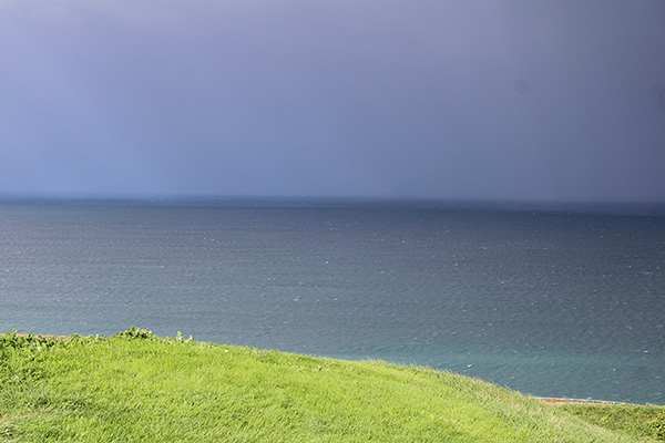 Vista del mar desde la senda del Cervigón en Gijón